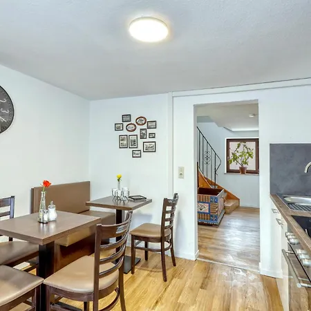 Stunning In Bischofsheim Apartment *